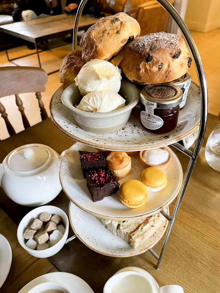 tea stand