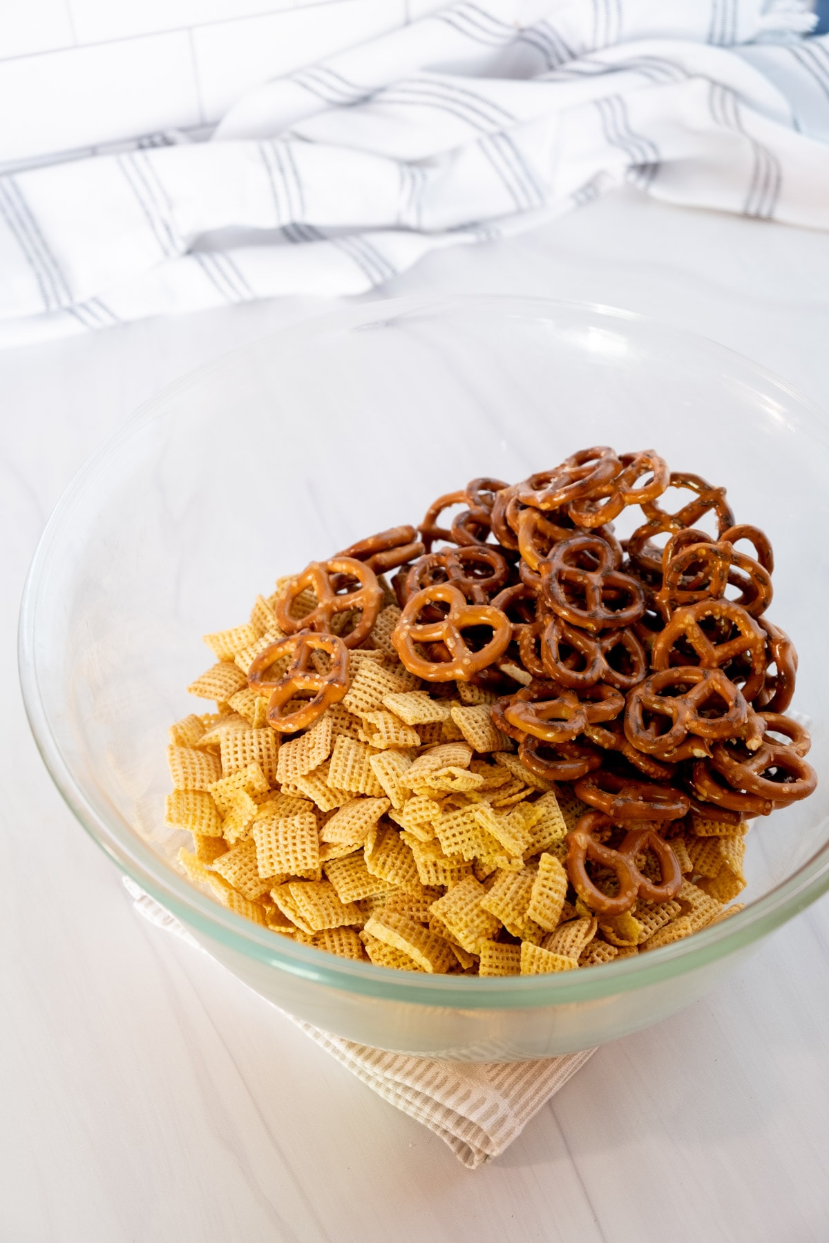 chex mix pretzels